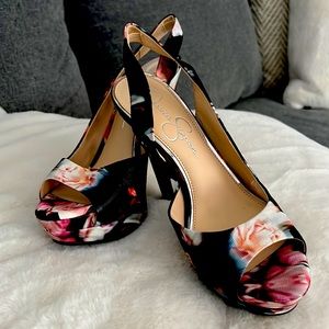Jessica Simpson platform pumps
